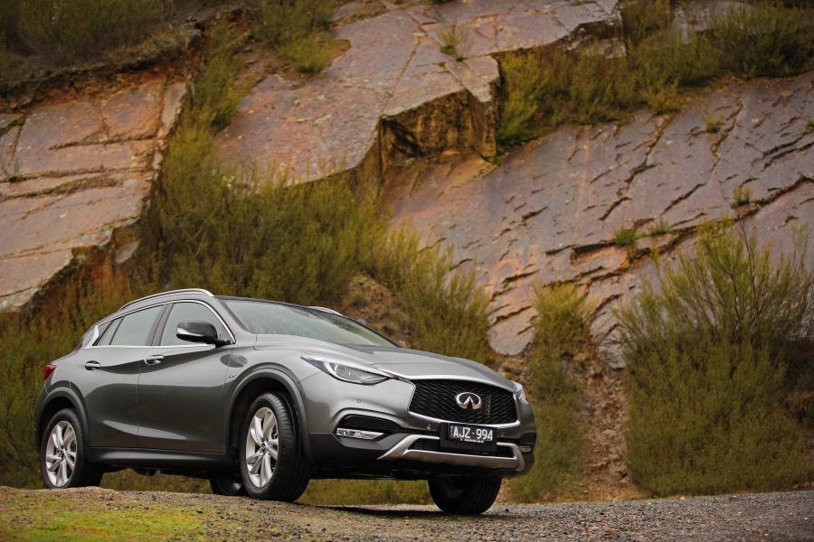  Infiniti QX30 2.0t AWD 2016 года  (AU) (фото 6 из 30)